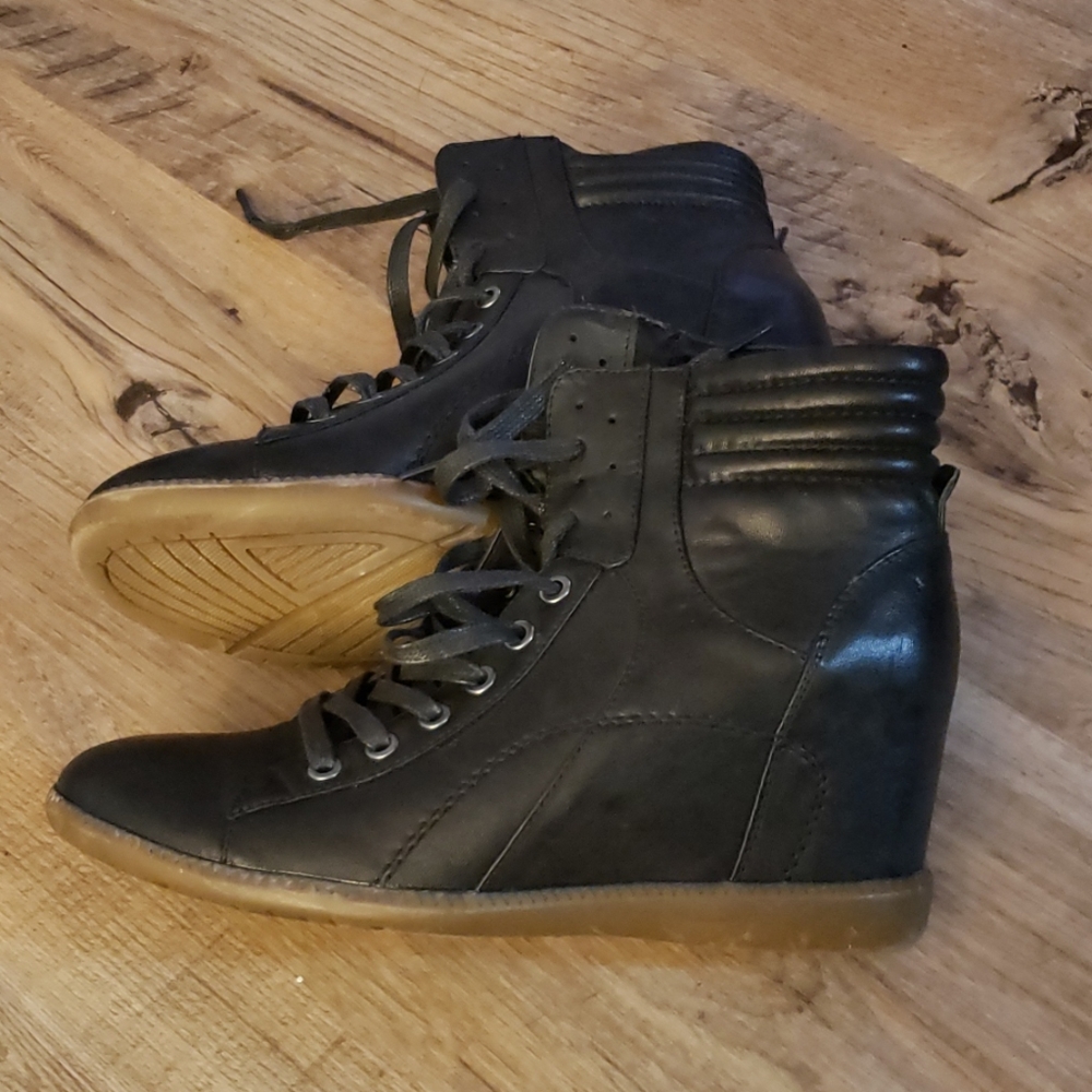 NWOT Black Wedge Boots